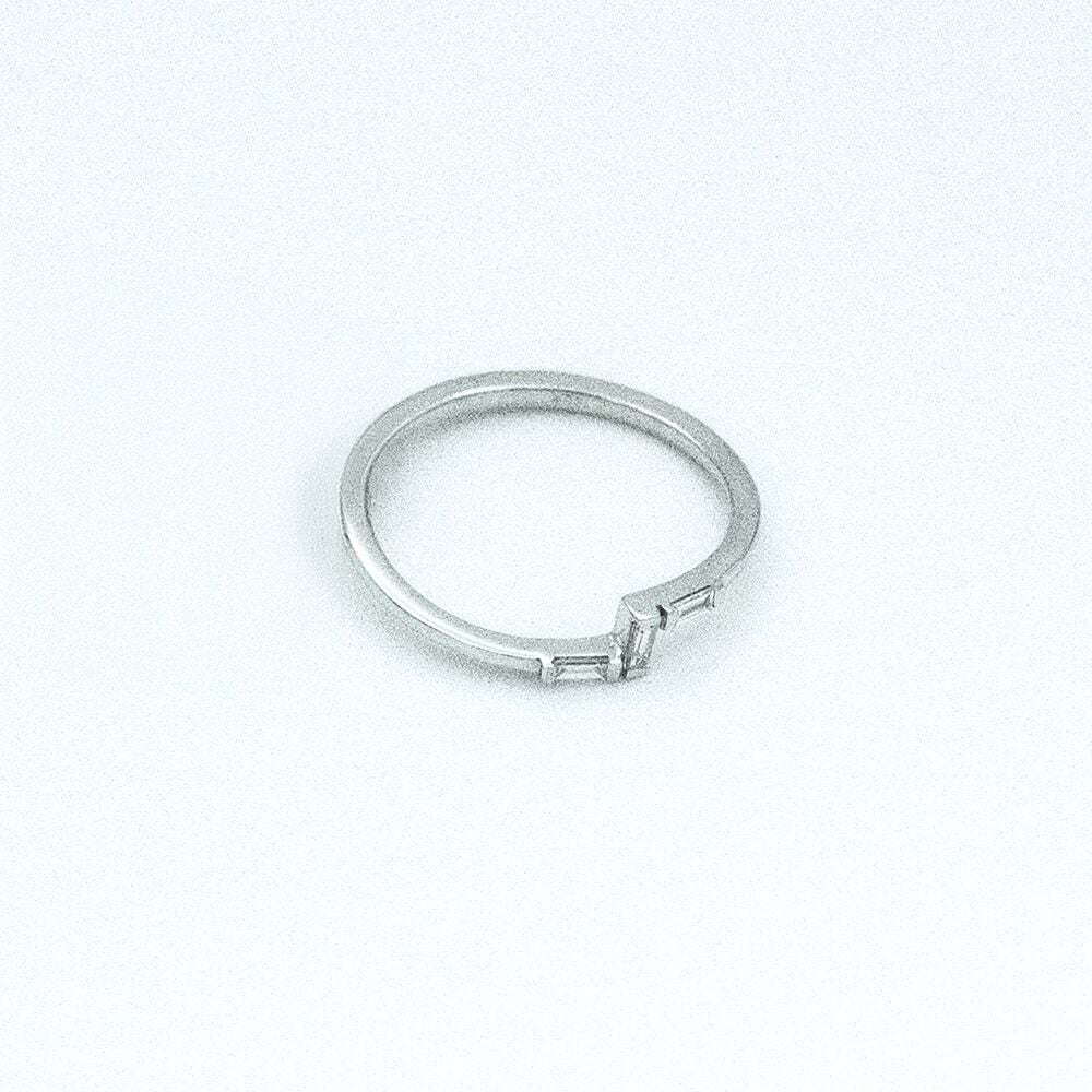 14 Ayar Baget Detaylı Kesim Pırlanta Yüzük