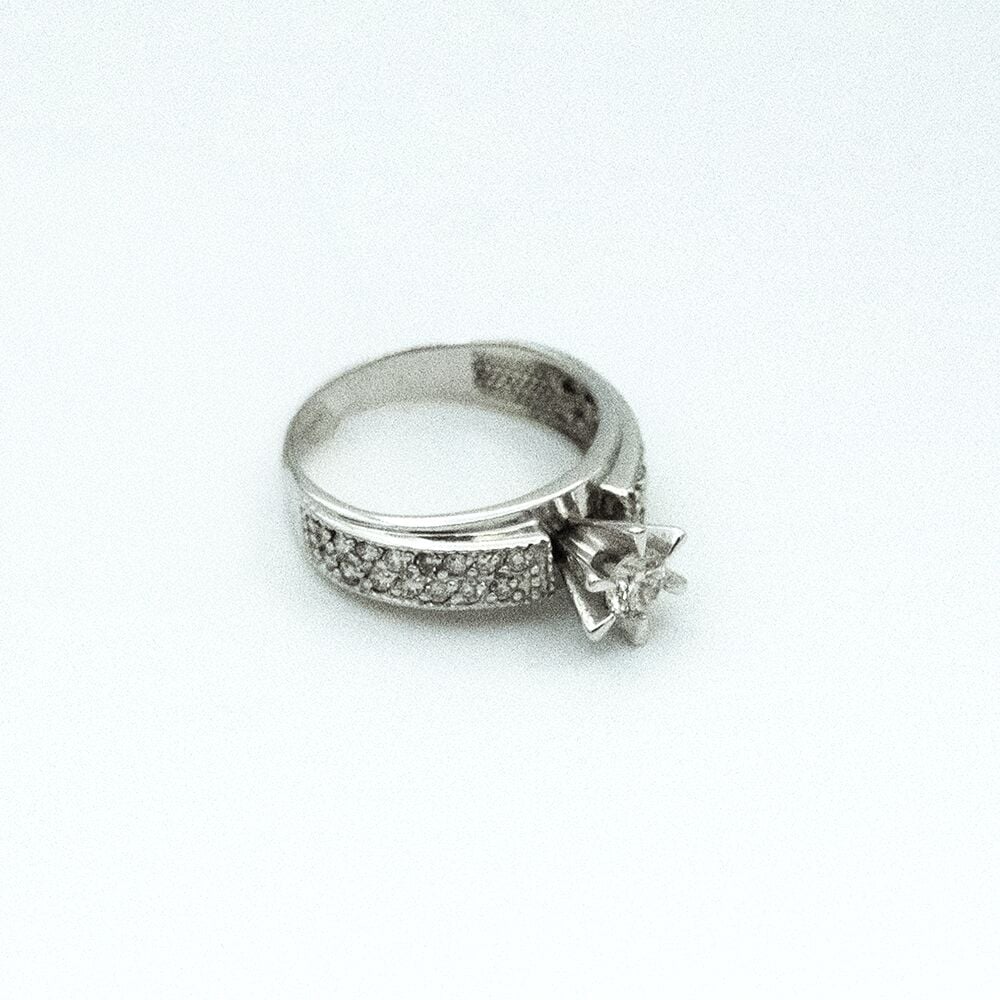 14 Ayar Taşlı Kesim Pırlanta Yüzük