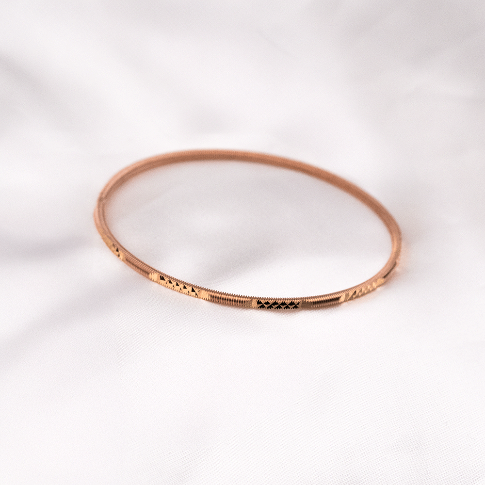 22 Ayar Yarısı Kristal Desen Yarısı Çizgili Ajda Rose Altın Bilezik 20 Gr