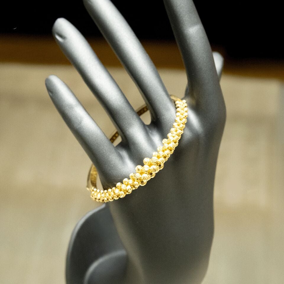 14 Ayar Dorikalı Sıralı Kelepçe Altın Bileklik