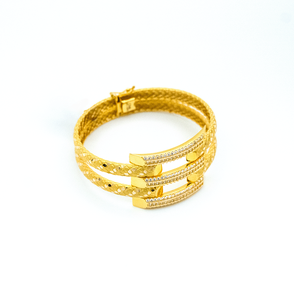 14 Ayar Huzur Işığı Kelepçe Altın Bileklik