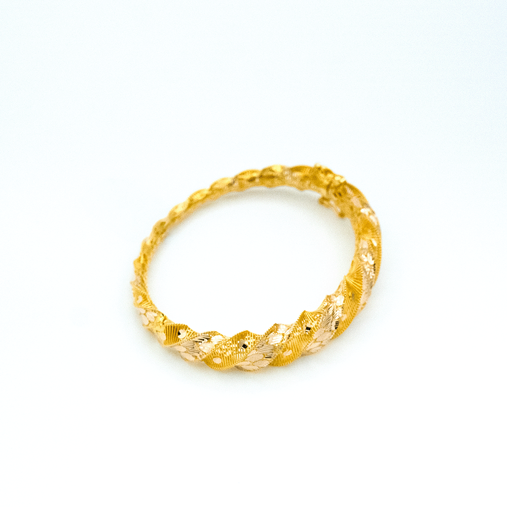 14 Ayar Gece Işıltısı Kelepçe Altın Bileklik