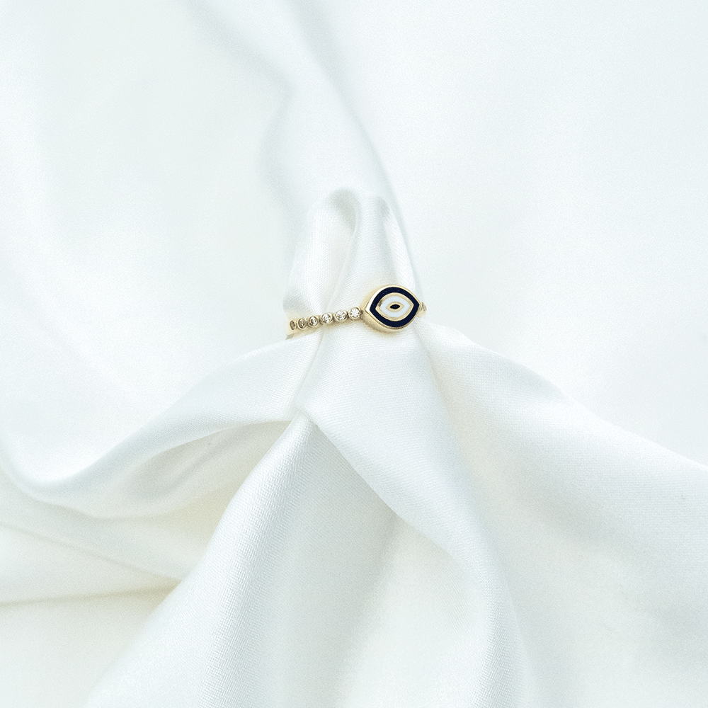 14 Ayar Siyah Renk Detaylı Altın Yüzük