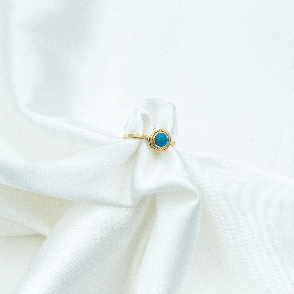 14 Ayar Yuvarlak Taşlı Altın Yüzük