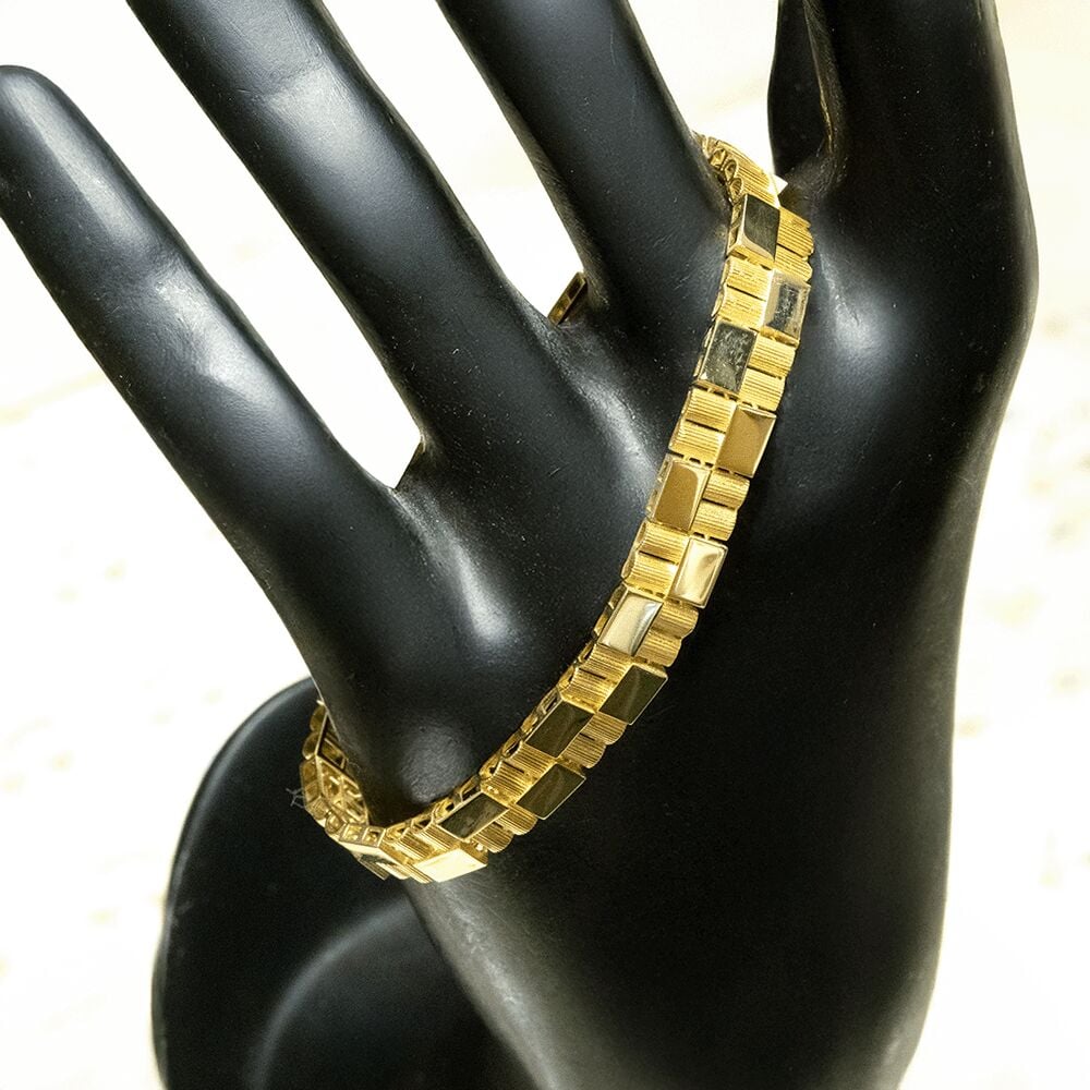 14 Ayar Kare Detaylı Sıralı Altın Bileklik