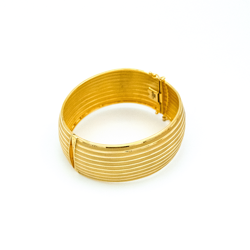 14 Ayar Zümrüt Şıklığı Kelepçe Altın Bileklik