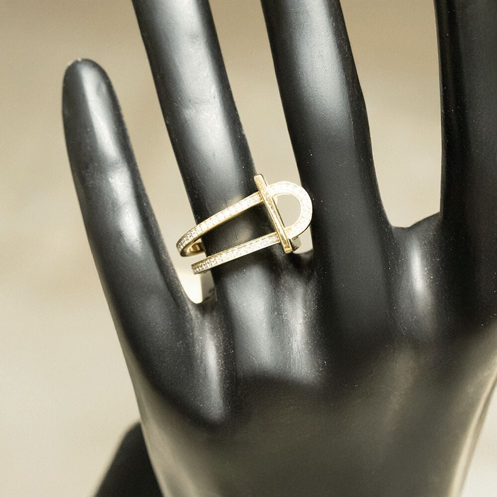 14 Ayar Taşlı Bağlantılı Altın Yüzük