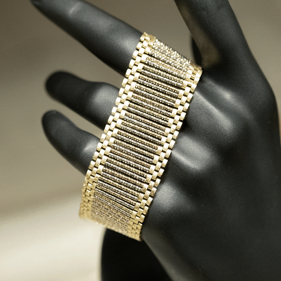 14 Ayar Serin Parıltı Altın Bileklik