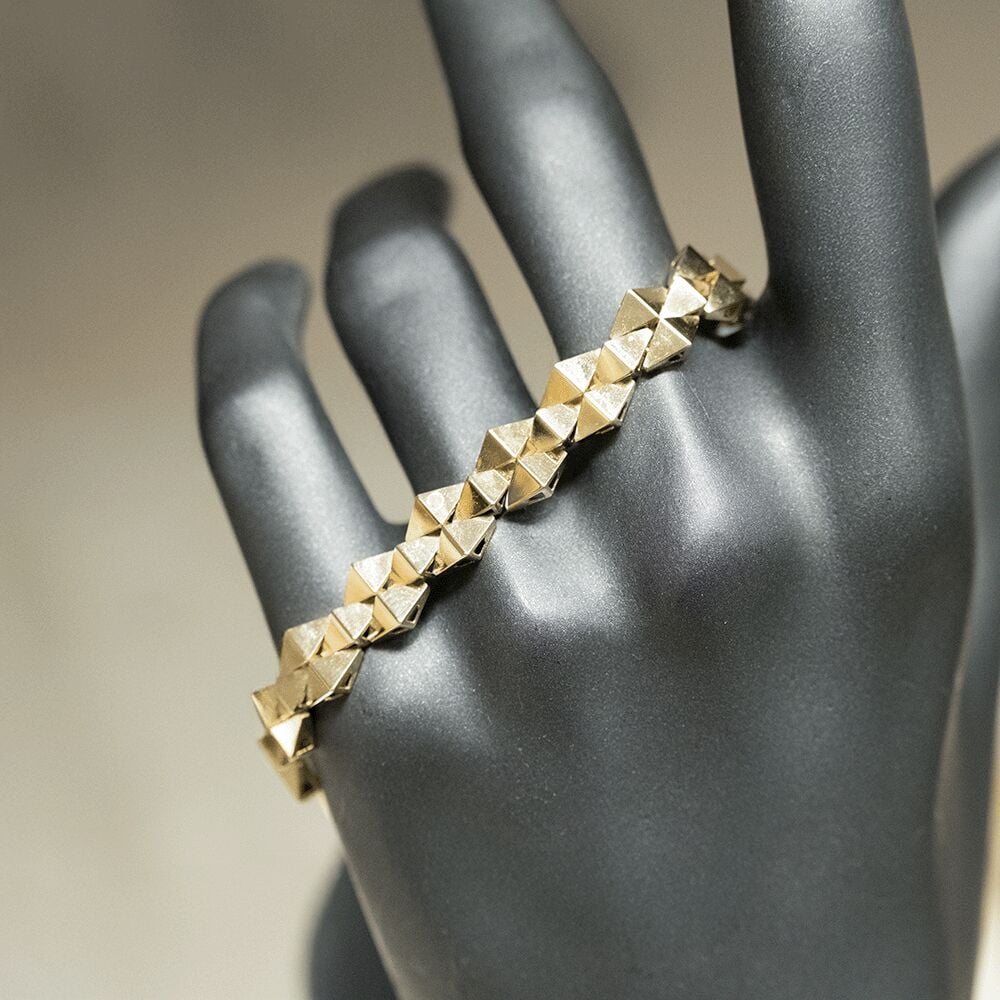 14 Ayar Kıvılcım Gölgesi Altın Bileklik