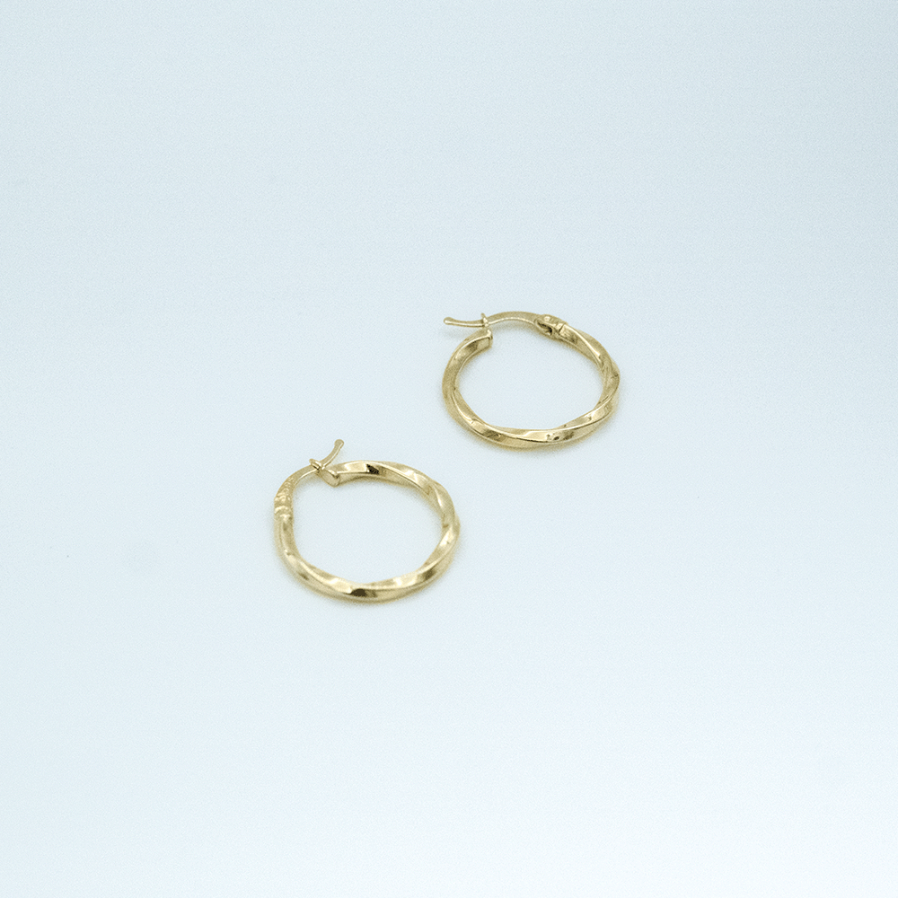 14 Ayar Sarmal Kesimli Altın Küpe