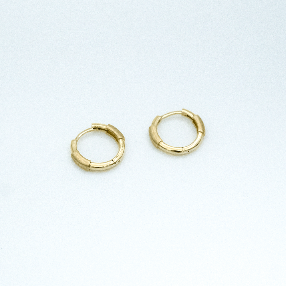 14 Ayar Sade Sıralı Altın Küpe