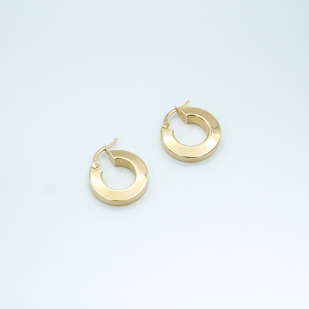 14 Ayar Kare Detaylı Altın Küpe