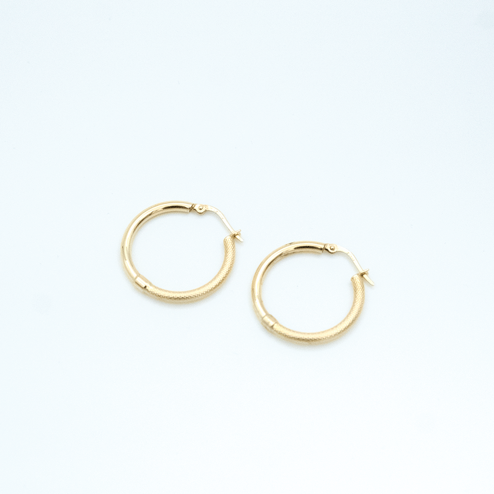 14 Ayar Nokta Desenli Detaylı Altın Küpe