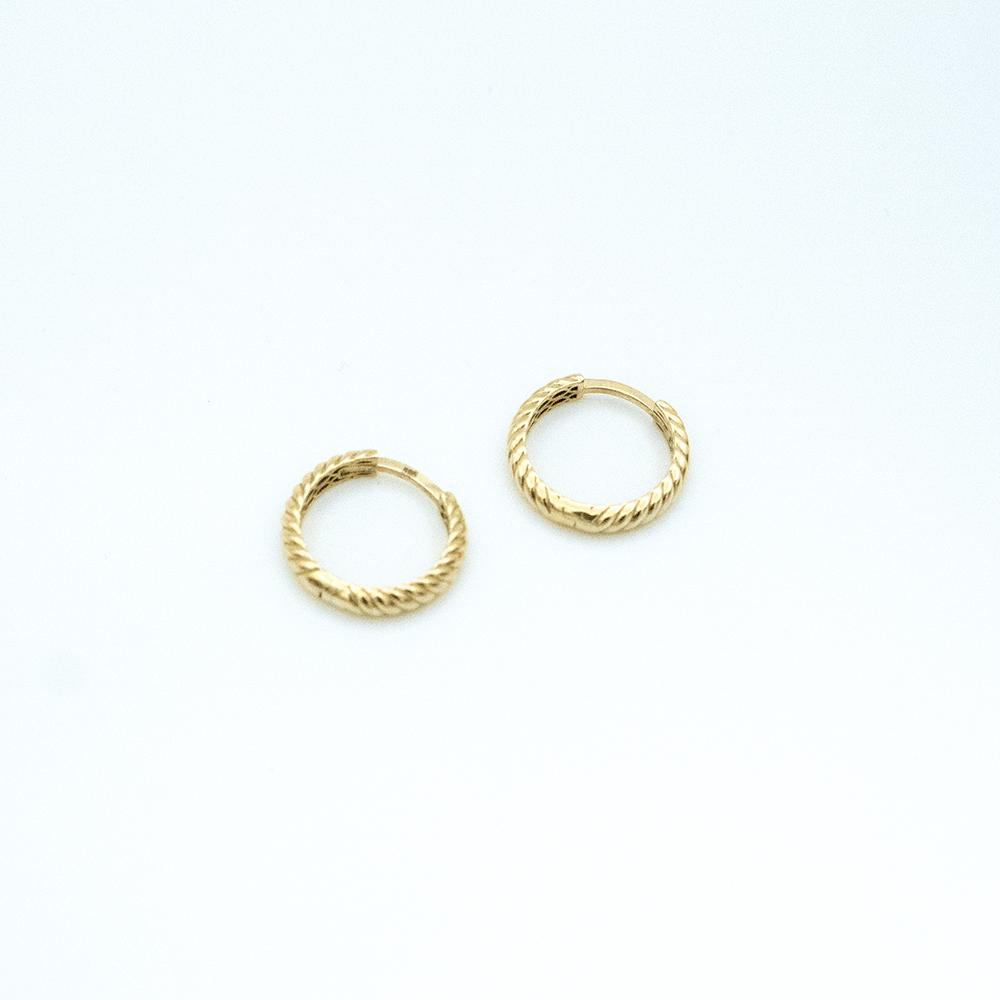 14 Ayar Sarmal Detaylı Altın Küpe