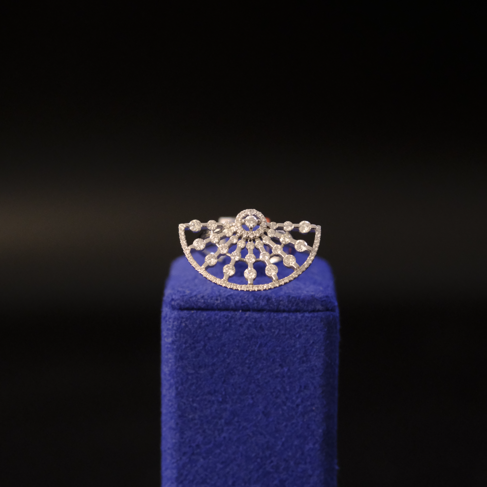 14 Ayar Yelpaze Formlu Pırlanta Yüzük