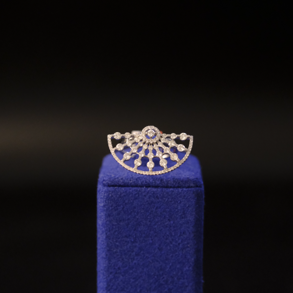 14 Ayar Yelpaze Formlu Pırlanta Yüzük