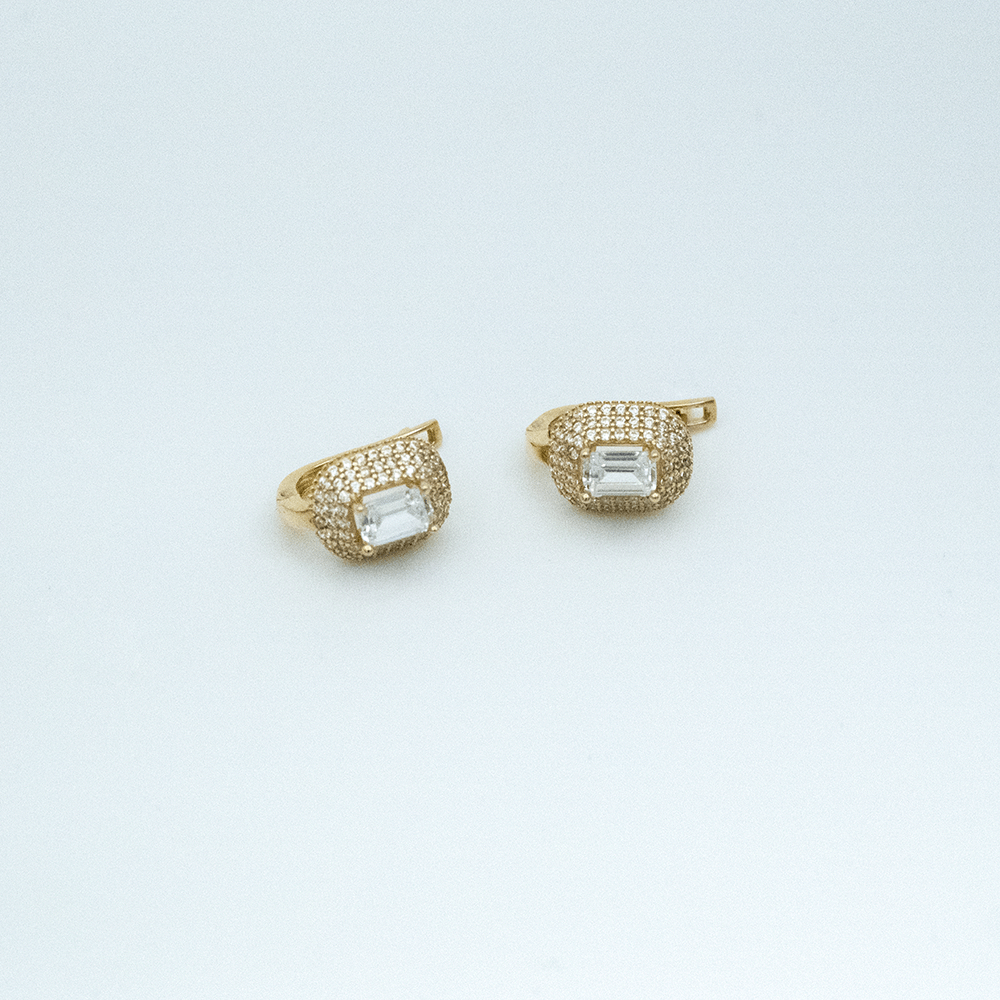 14 Ayar Taşlı Sıralı Altın Küpe