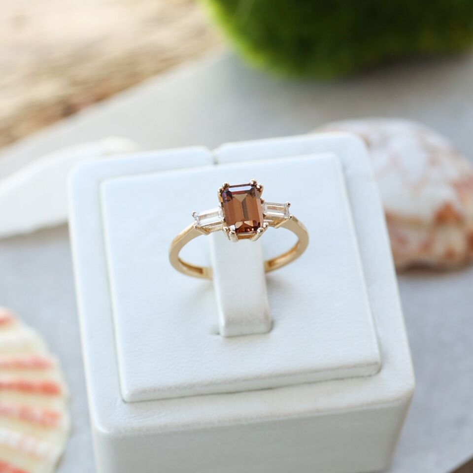 14 Ayar Emerald Kesim Turmalin Yüzük