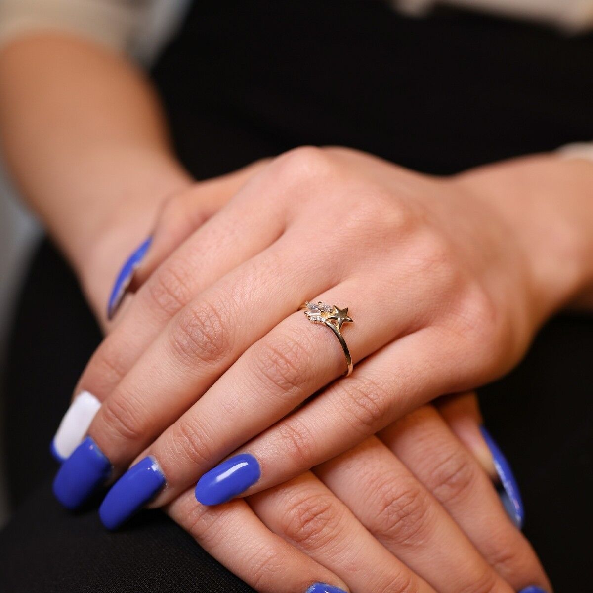 14 Ayar Yıldızlı Ve Baget Taşlı Altın Yüzük