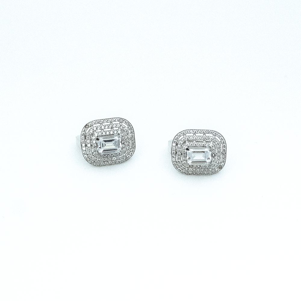 14 Ayar Baget Detaylı Şapka Beyaz Altın Küpe