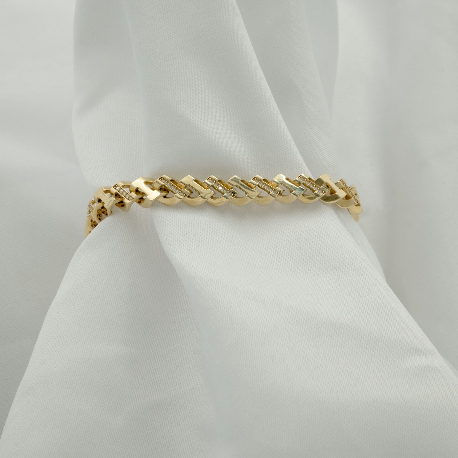 14 Ayar Gurmet Detaylı Altın Bileklik