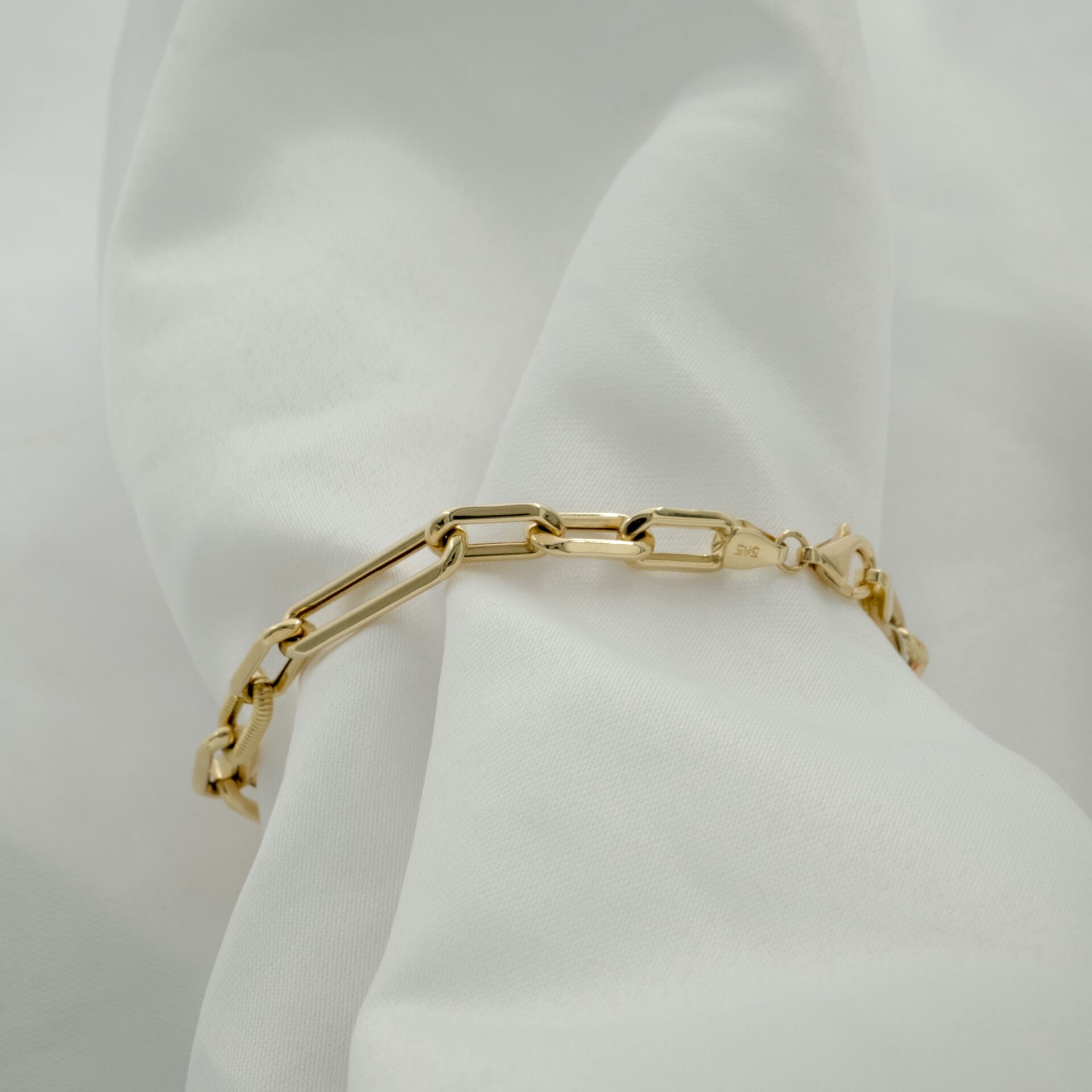 14 Ayar Uzun Ataç Sıralı Altın Bileklik