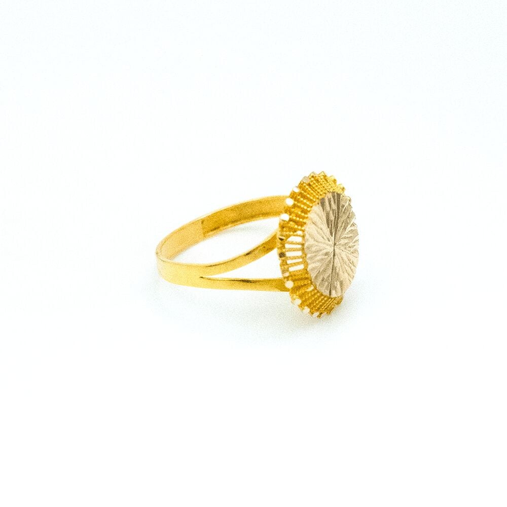 14 Ayar Çentikli Yıldızlı Dairesel Altın Yüzük