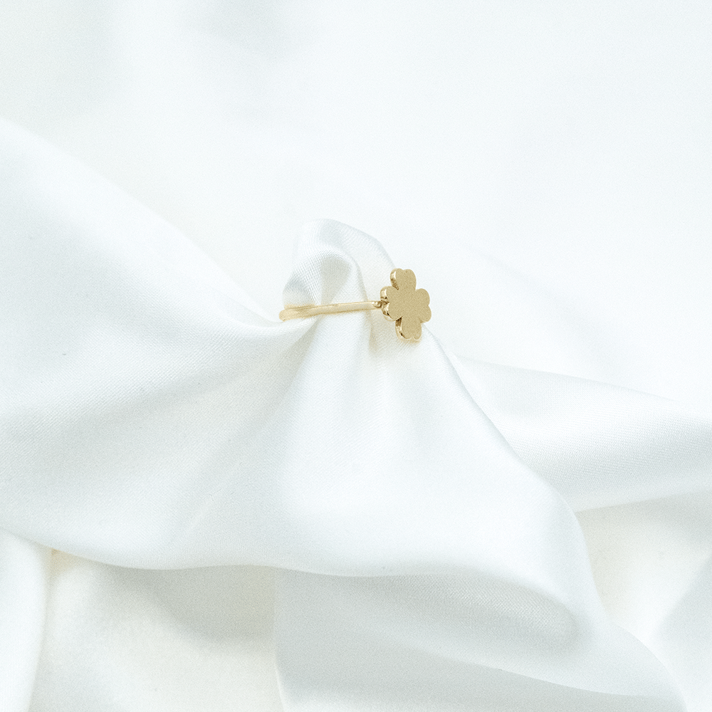 14 Ayar Sade Çiçek Altın Yüzük