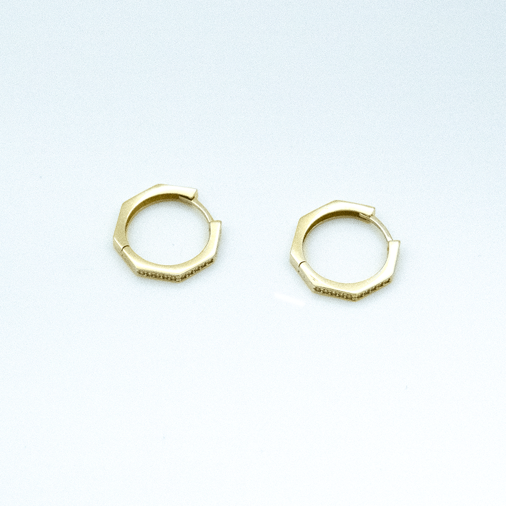 14 Ayar Taşlı Köşeli Altın Küpe