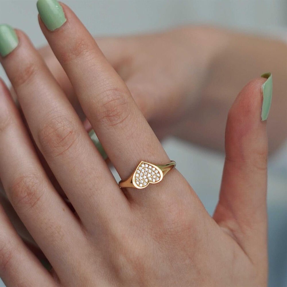 14 Ayar Kalp Figürlü Taşlı Altın Yüzük