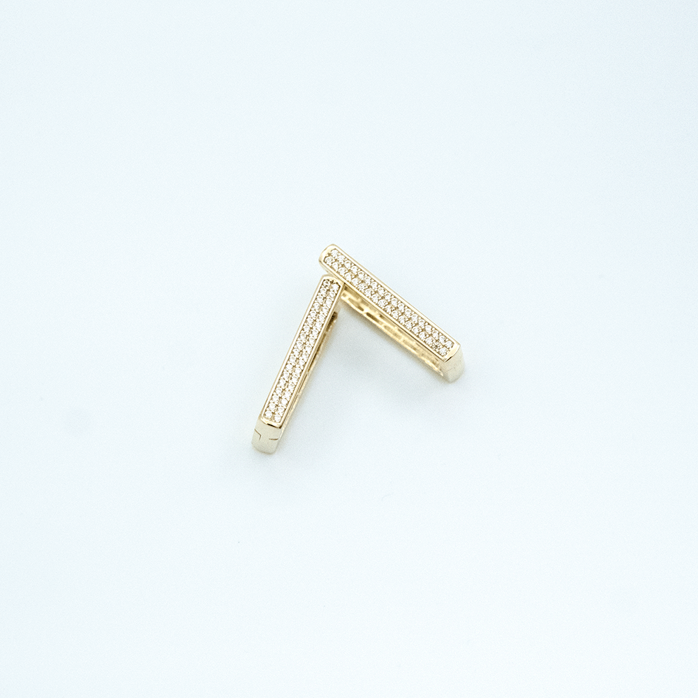 14 Ayar Taşlı Uzun Kare Altın Küpe