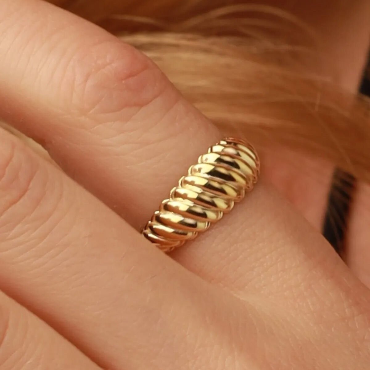 14 Ayar Kıvrımlı Kruvasan Model Altın Yüzük