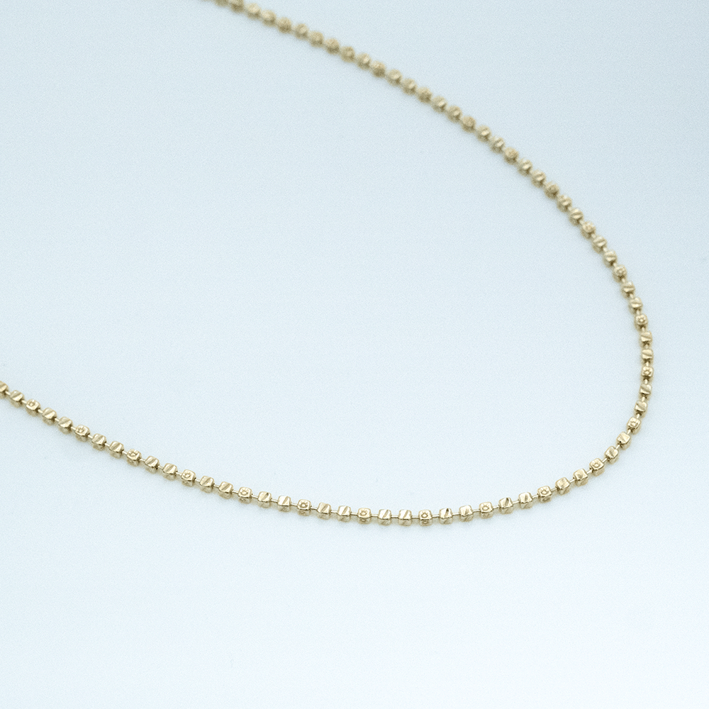 14 Ayar Kare Küp Sıralı Altın Kolye