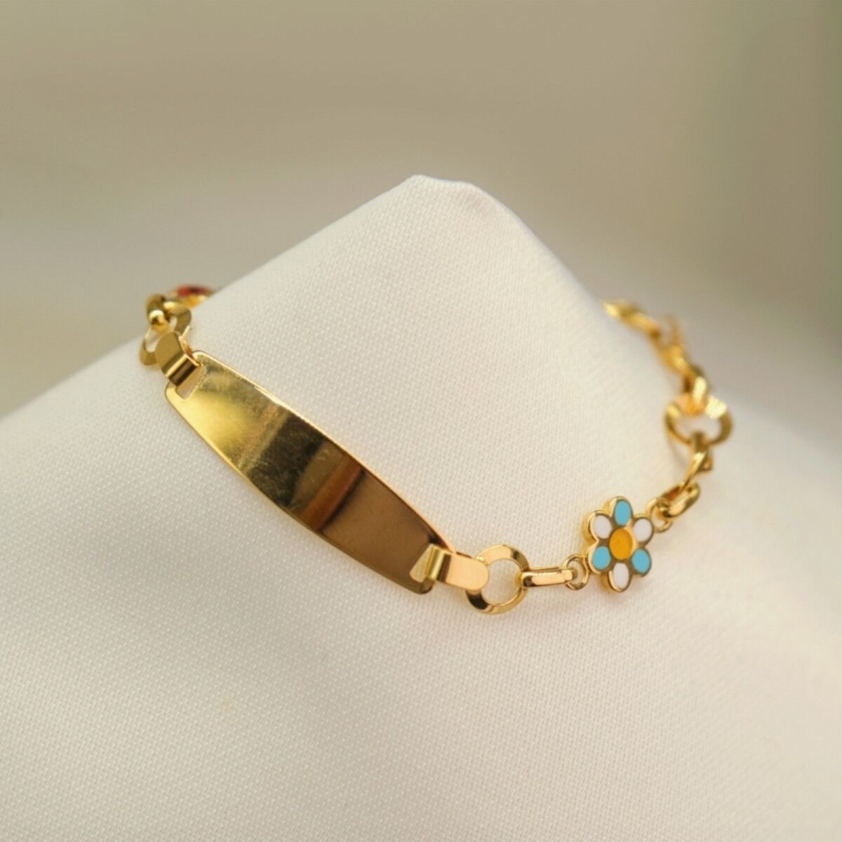 14 Ayar Çiçekli Halka Zincirli Altın Künye