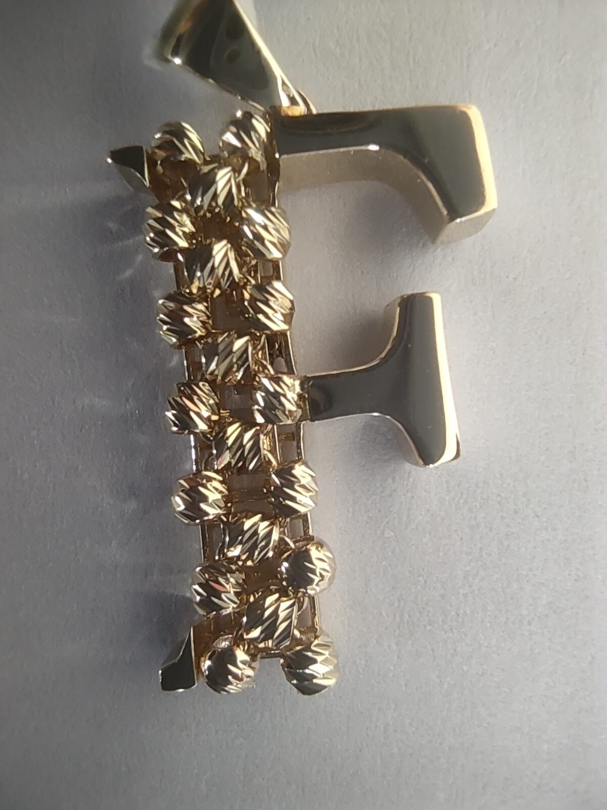 14 Ayar F Harfi Kolye Ucu