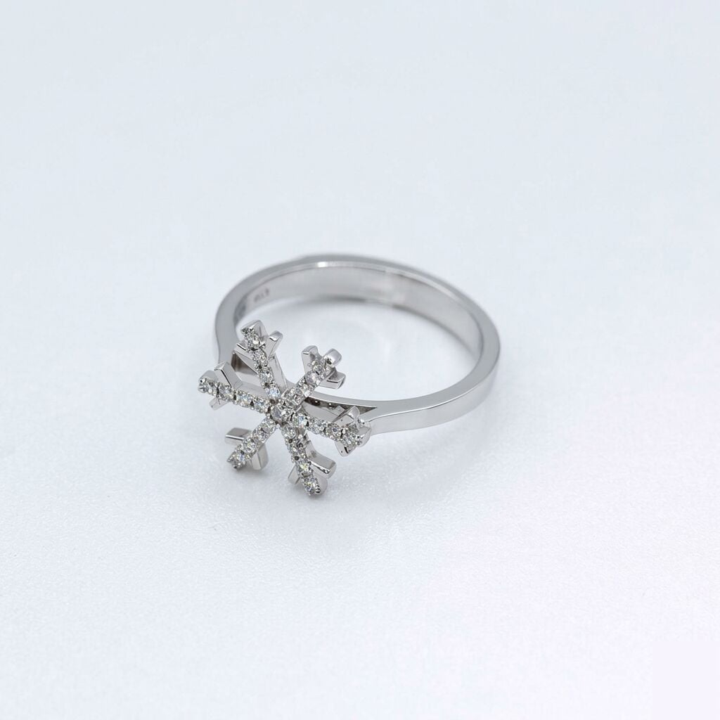 14 Ayar Kar Tanesi Taşlı Beyaz Pırlanta Yüzük