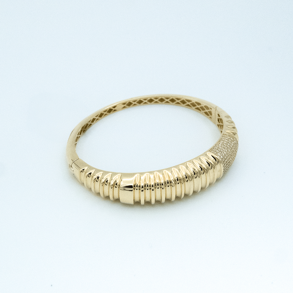 14 Ayar Taşlı Kelepçe Altın Bileklik