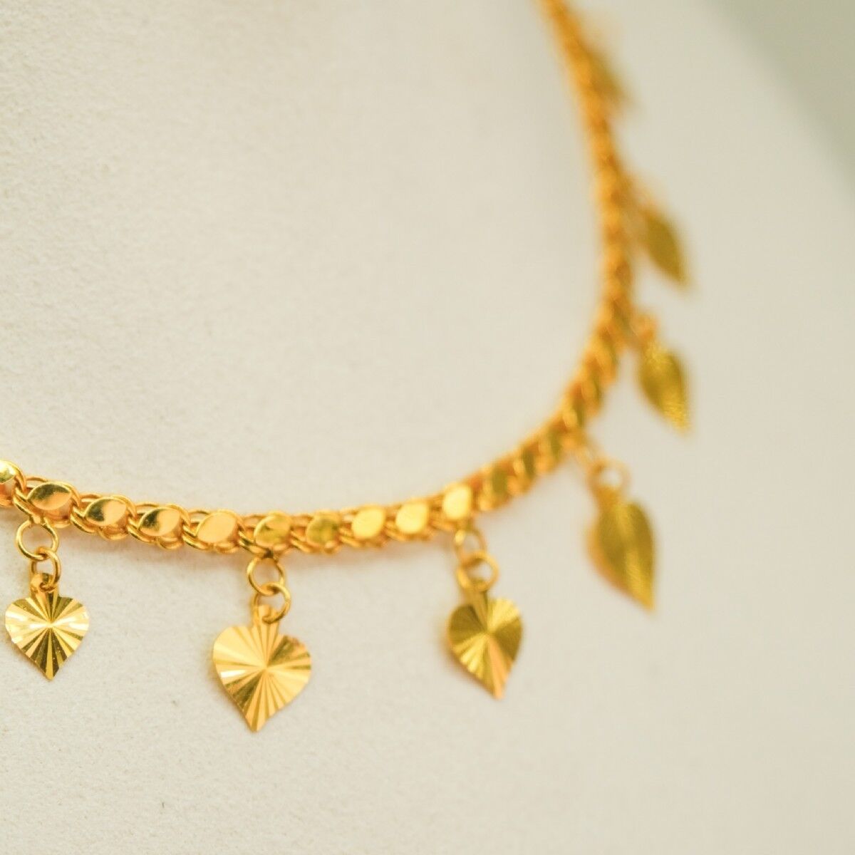 14 Ayar Sallantılı Kalpli Altın Kolye