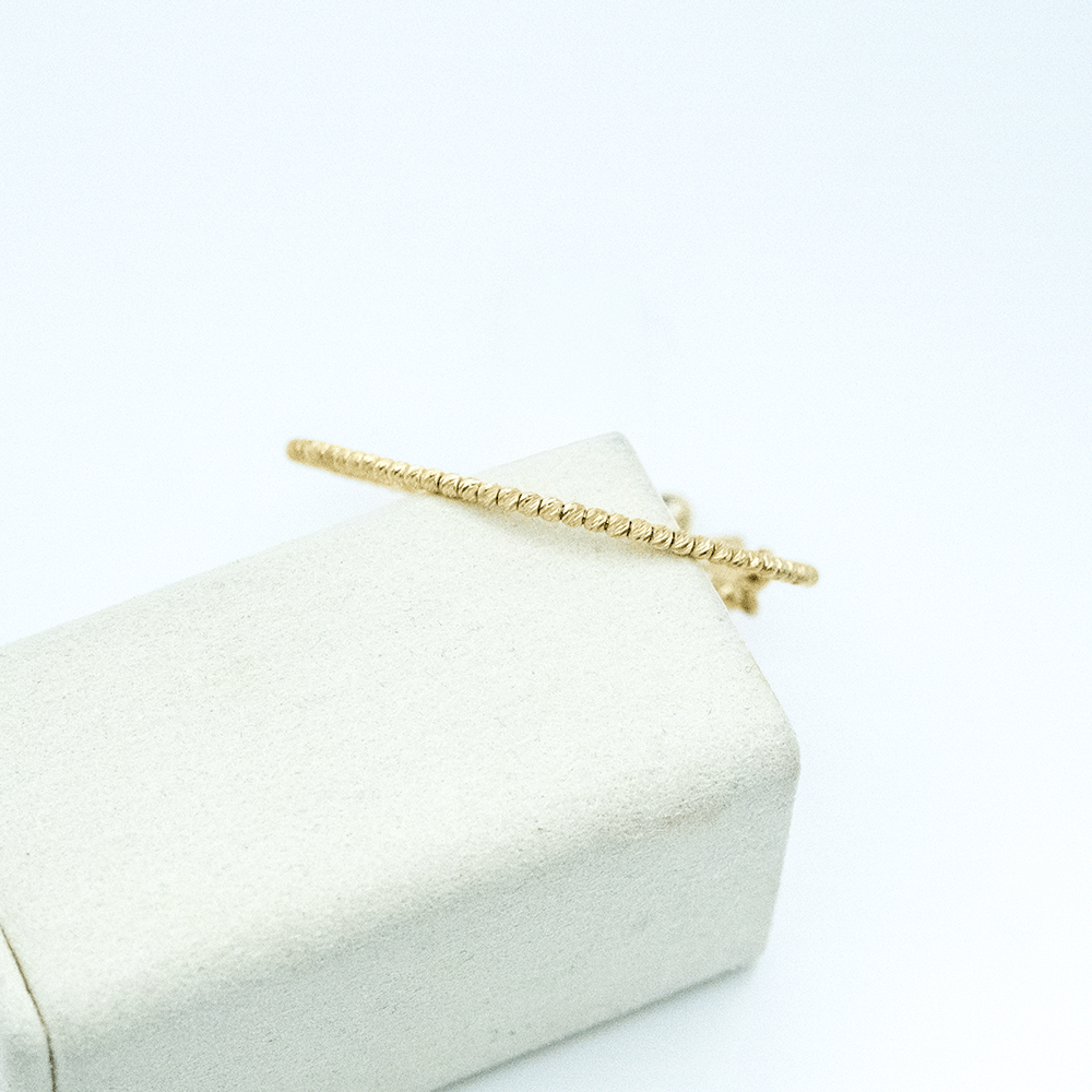 14 Ayar Top Sıralı Detaylı Kelepçe Altın Bileklik