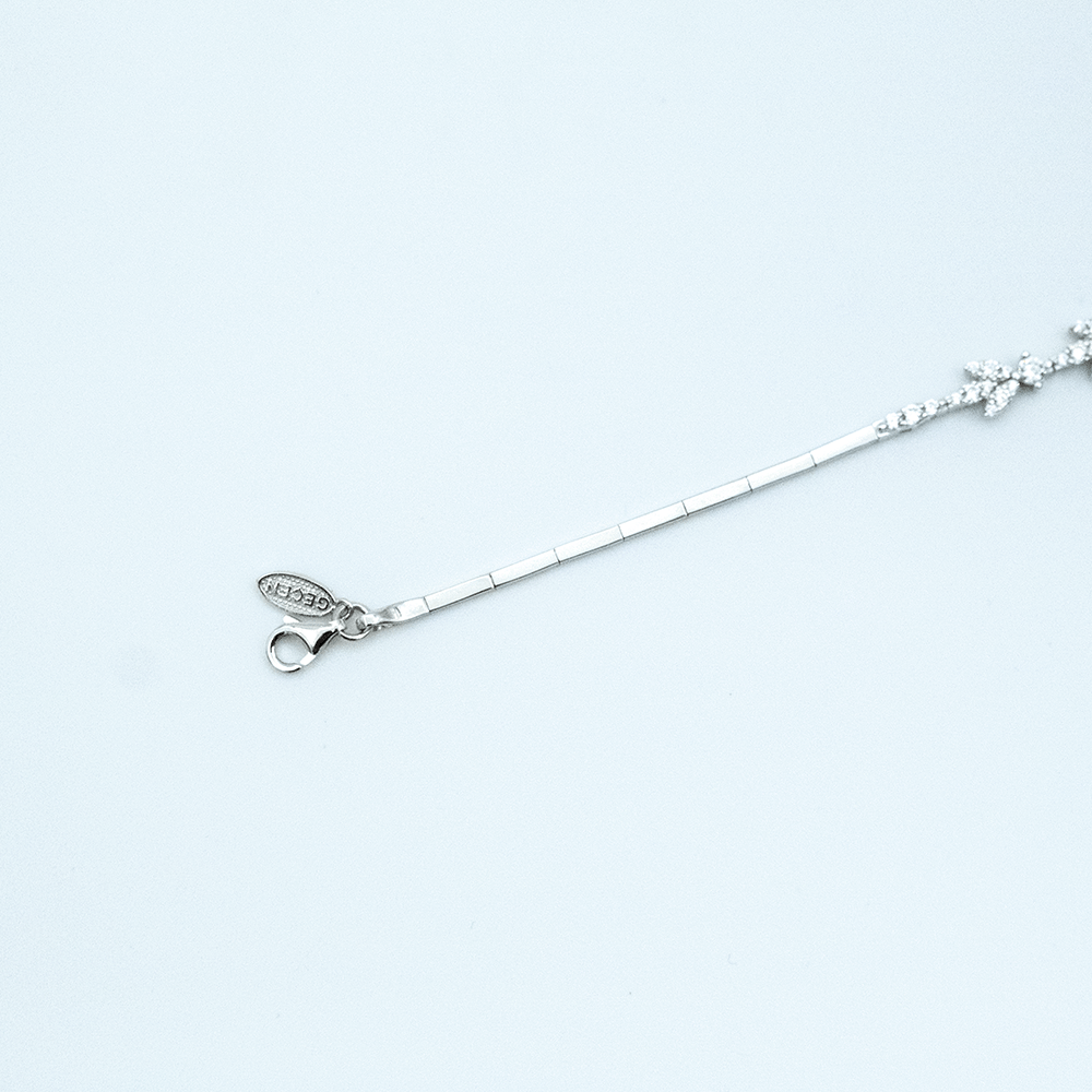 14 Ayar Sıralı Taşlı Beyaz Altın Bileklik