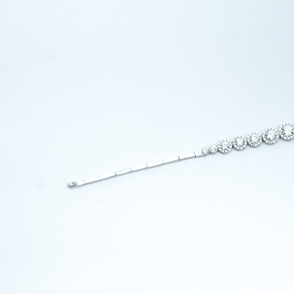 14 Ayar Yuvarlak Taşlı Detaylı Beyaz Altın Bileklik