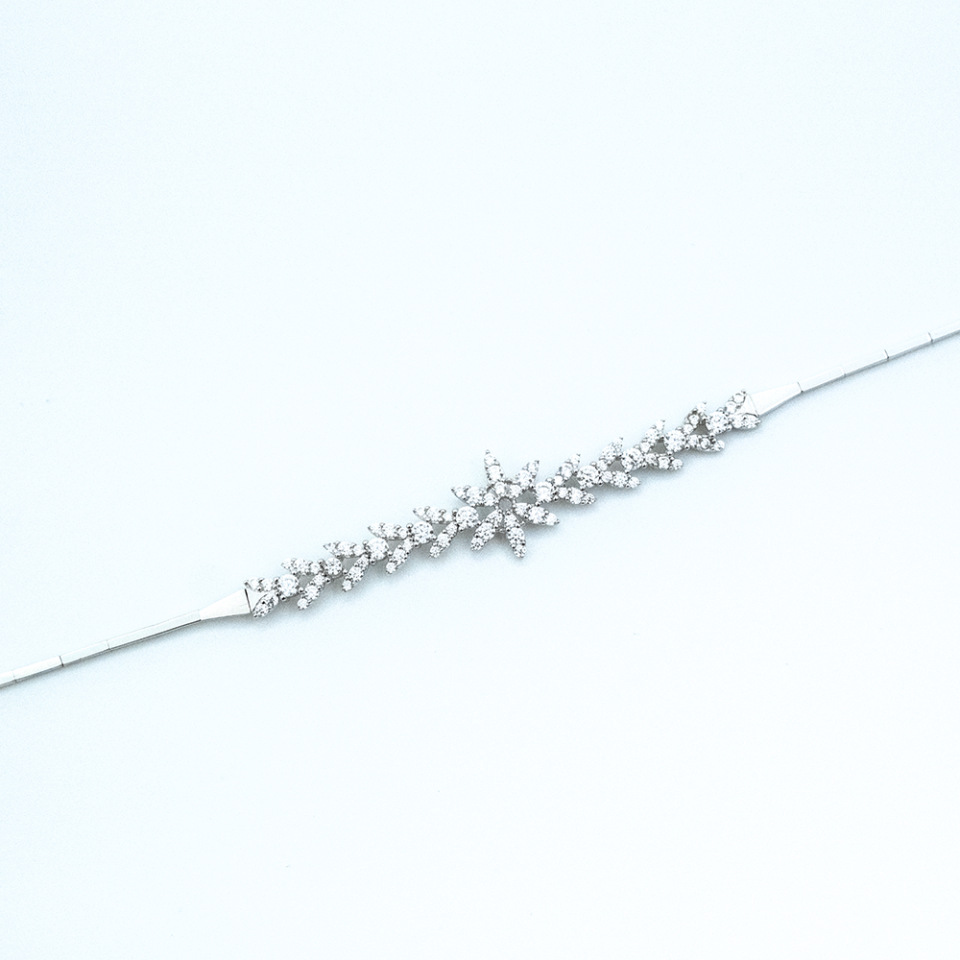 14 Ayar Çiçek Kesim Beyaz Altın Bileklik