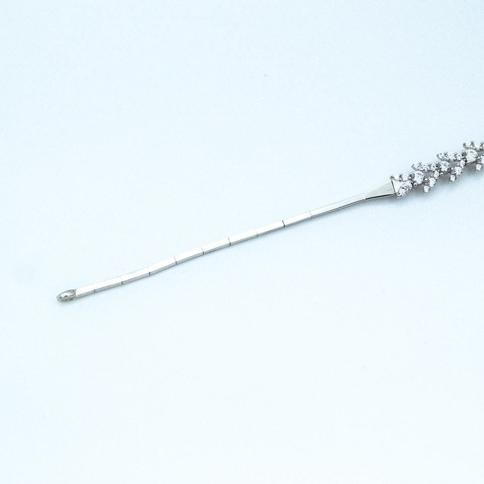 14 Ayar Çiçek Kesim Beyaz Altın Bileklik