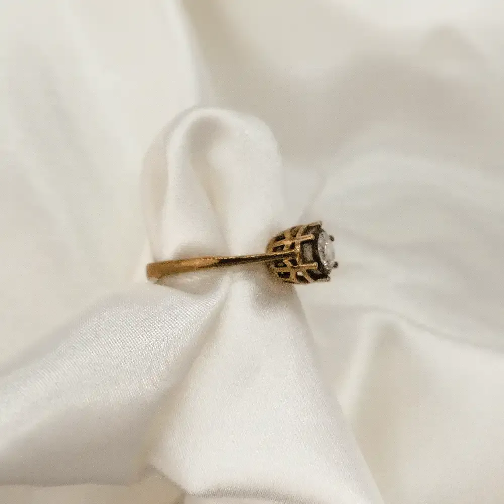 8 Ayar Tektaş Elmas Yüzük