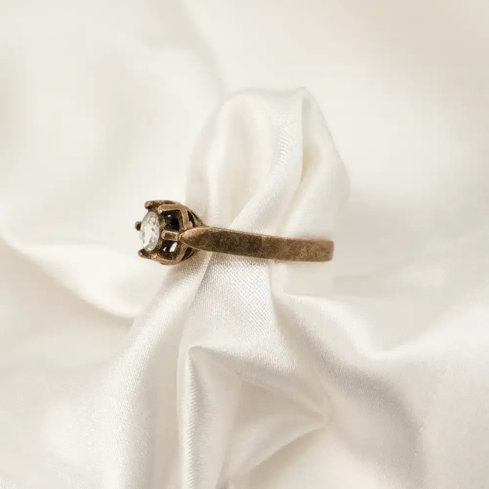 8 Ayar Tektaş Elmas Yüzük