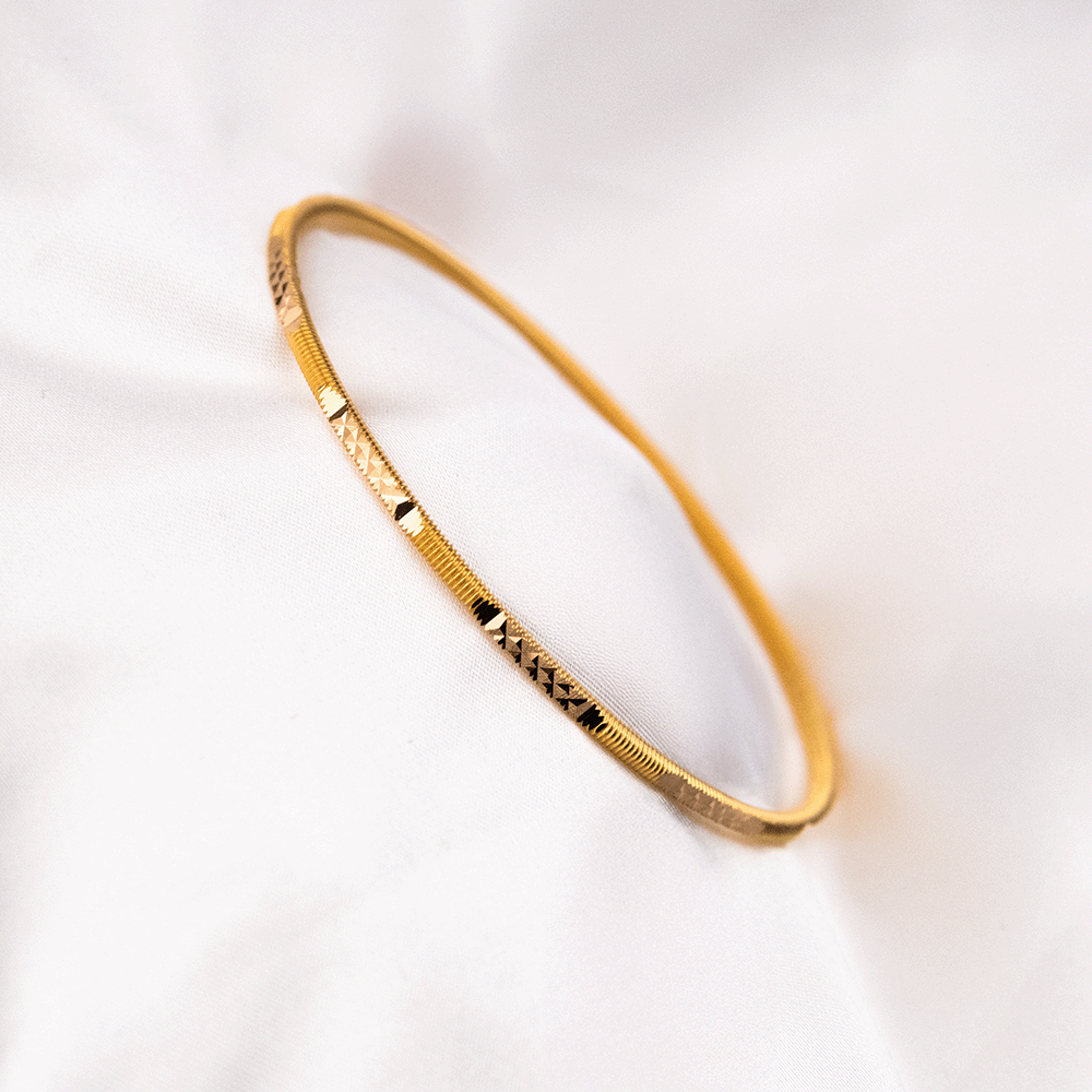 22 Ayar Yarısı Kristal Desen Yarısı Çizgili Ajda Gold Altın Bilezik 10 Gr