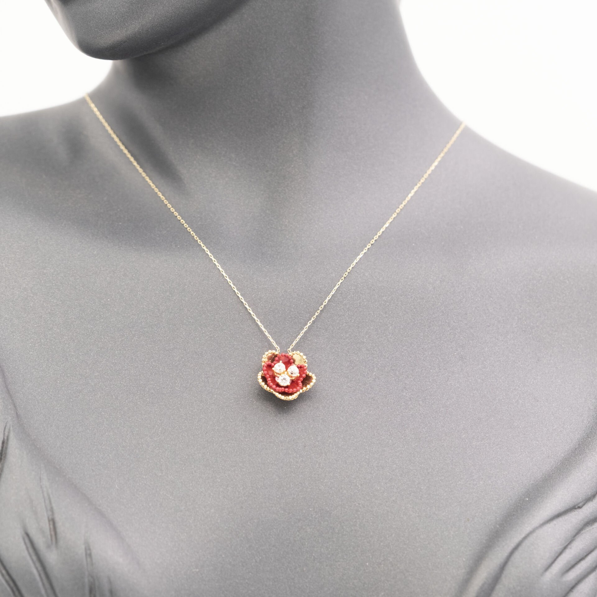 14 Ayar Taşlı Kırmızı Çiçek Altın Kolye