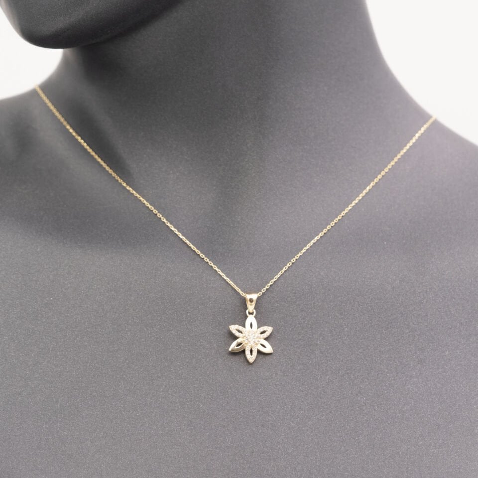 14 Ayar Taşlı Detaylı Çiçek Altın Kolye