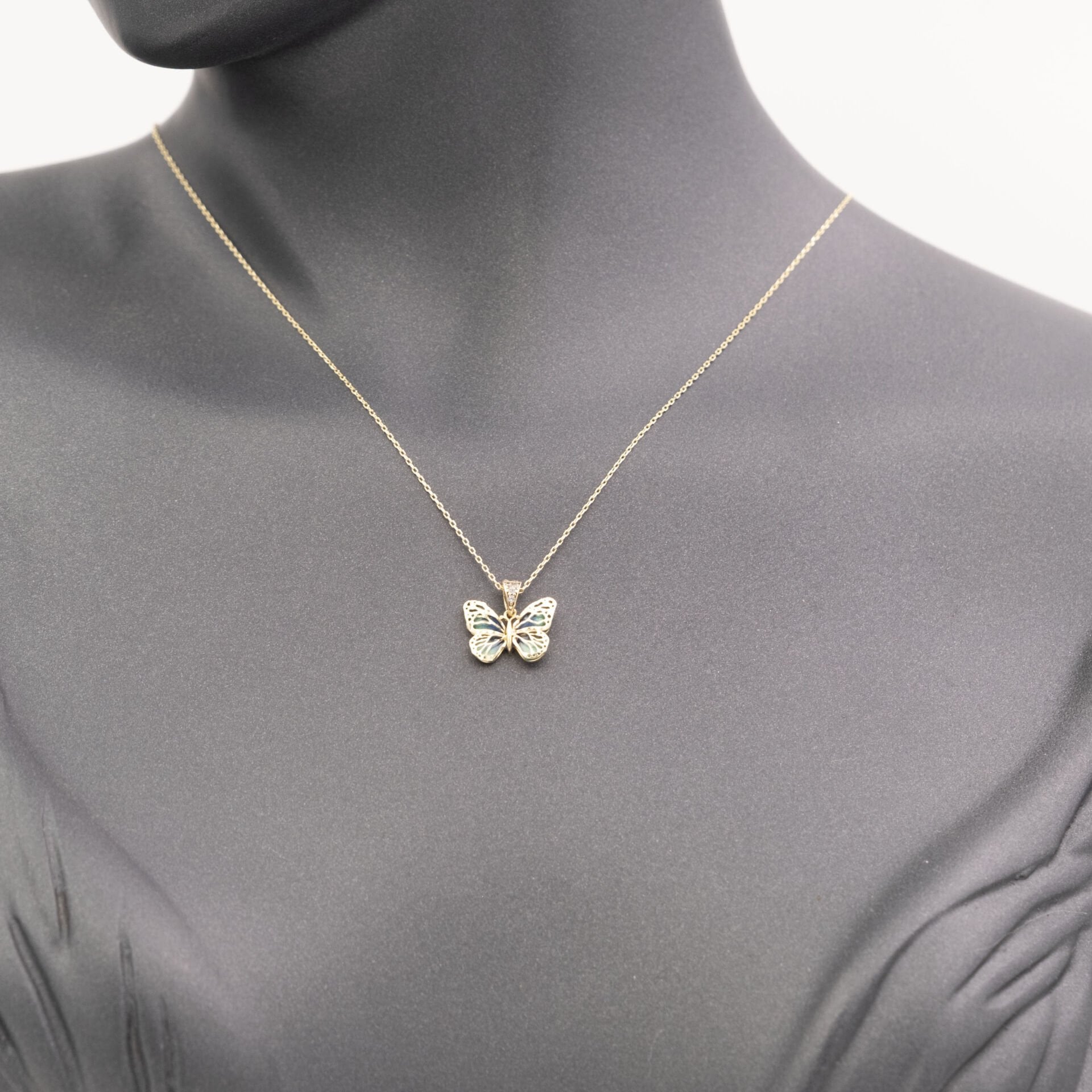 14 Ayar Taşlı Renkli Kelebek Altın Kolye