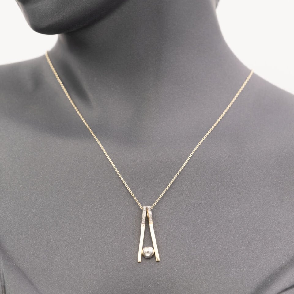 14 Taşlı Detaylı Altın Kolye